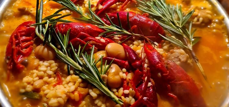 PAELLA CON CANGREJOS DE RÍO – Paella s raky